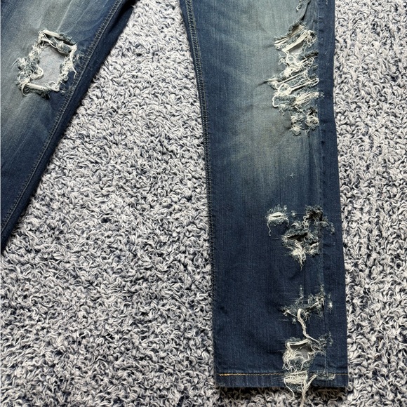 Levi’s 541 Distressed Straight Leg Men’s Jeans - Picture 2 of 5